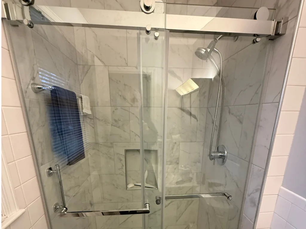 Wilshire 32 Master Bath - Main Image