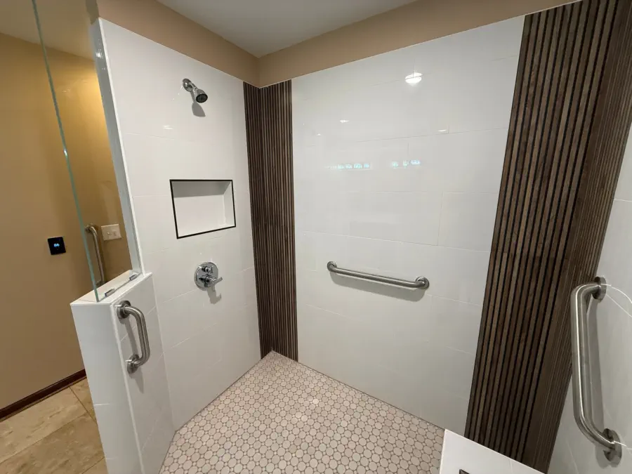 Hampton 29 Master Bath Menu Image